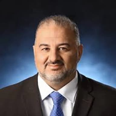 منصور عباس يهاجم قرار حكومة نتنياهو بتوسيع الحرب على غزة ومنع إدخال المساعدات الإنسانية ويتهمها بتفشي الجريمة ويدعو لإسقاطها