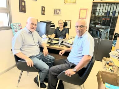 لقاء مع الكاتب سهيل كيوان ومدير مكتبة مجد الكروم العامّة السيد علي منّاع