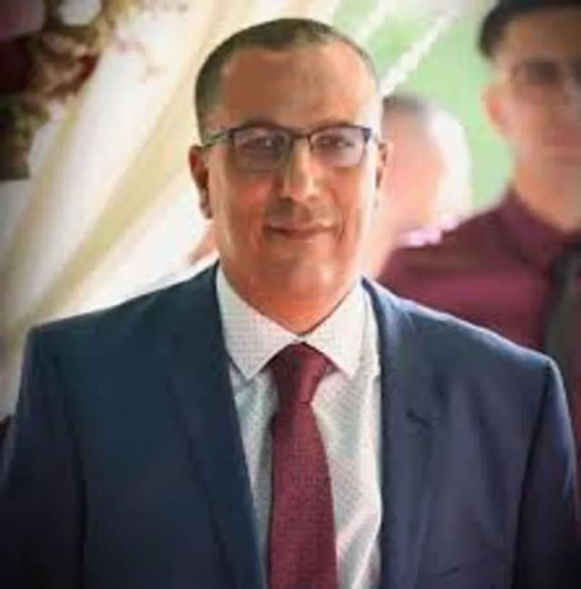 السيرة الذاتية للكاتب د. رافع  سعيد محمد يحيى دراوشه